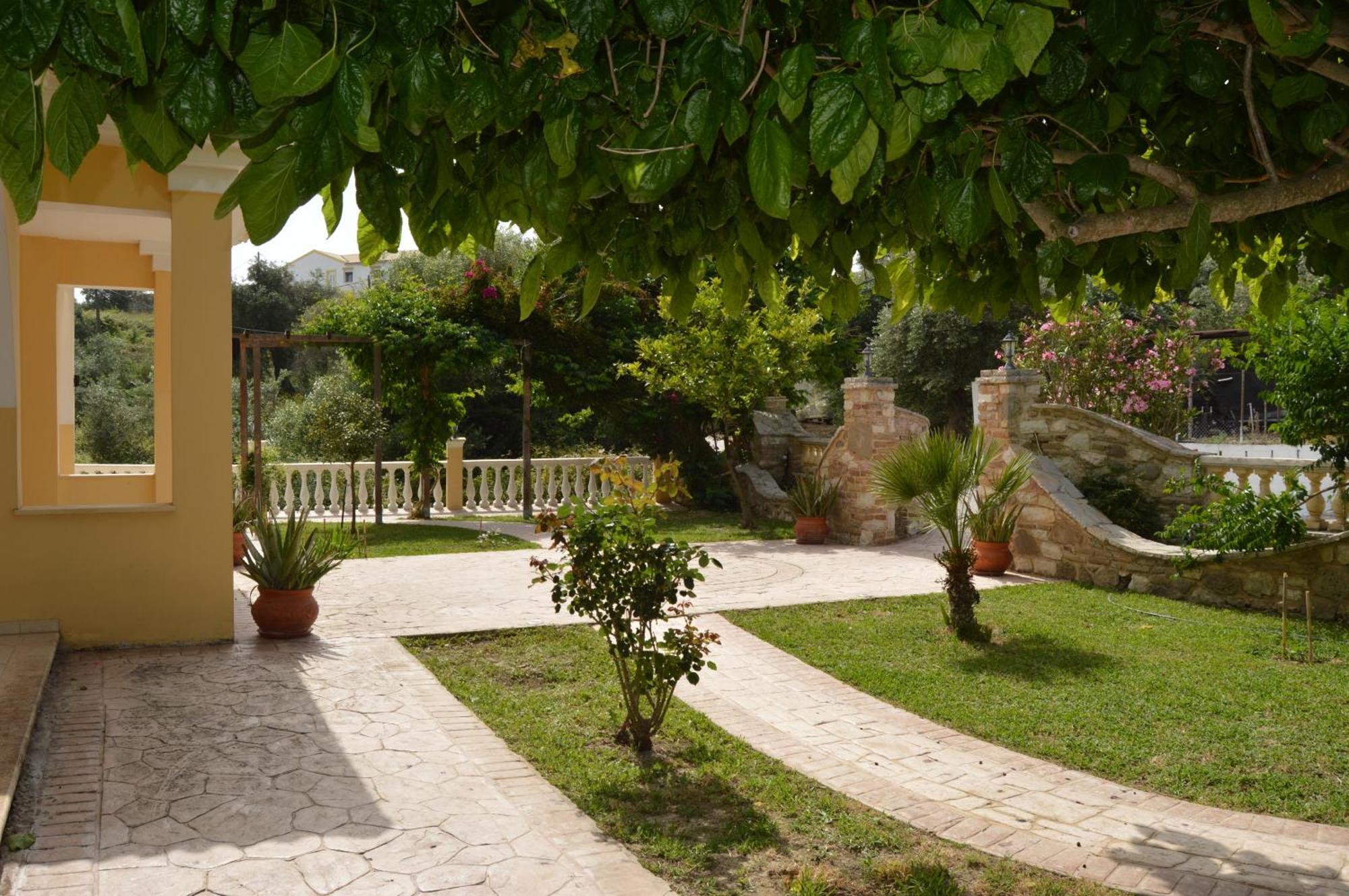 Villa Elena Marathiás Buitenkant foto